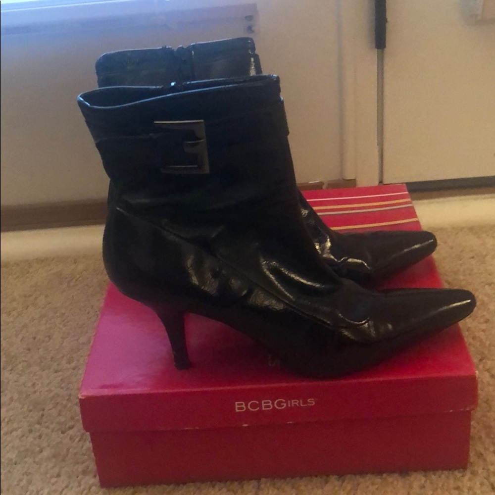 Shiny ankle boots
